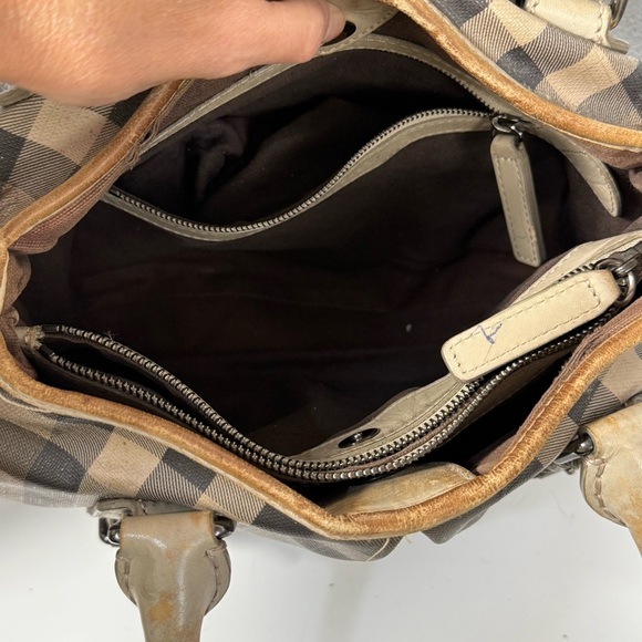 Burberry Northfield tote purse Nova Check well loved with a lot of life left - Picture 8 of 12